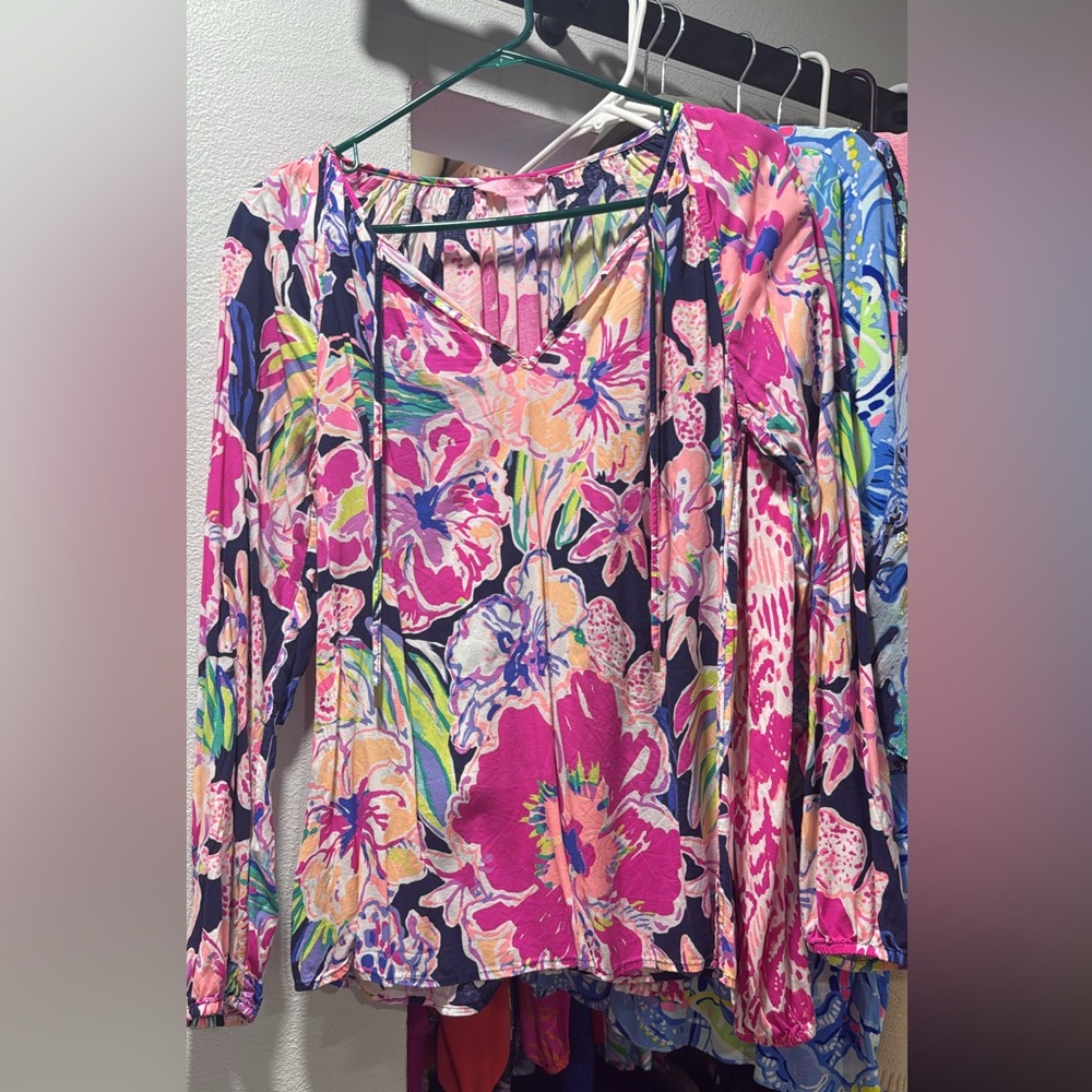 Lilly Pulitzer Willa Top - Picture 1 of 1